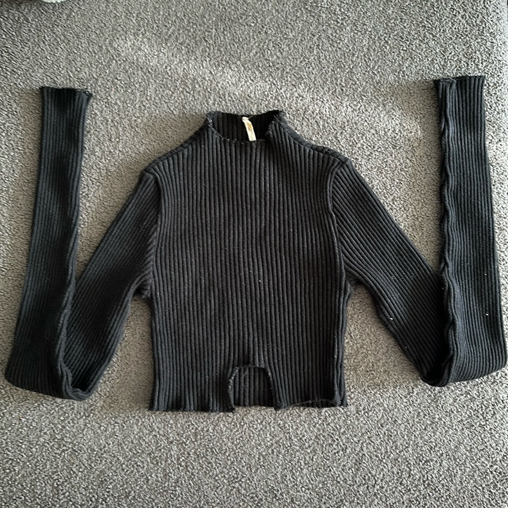 Are You Am I cropped long sleeve top
